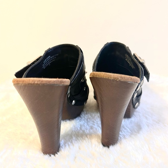 4.5“ Heels by Guess - Picture 5 of 7